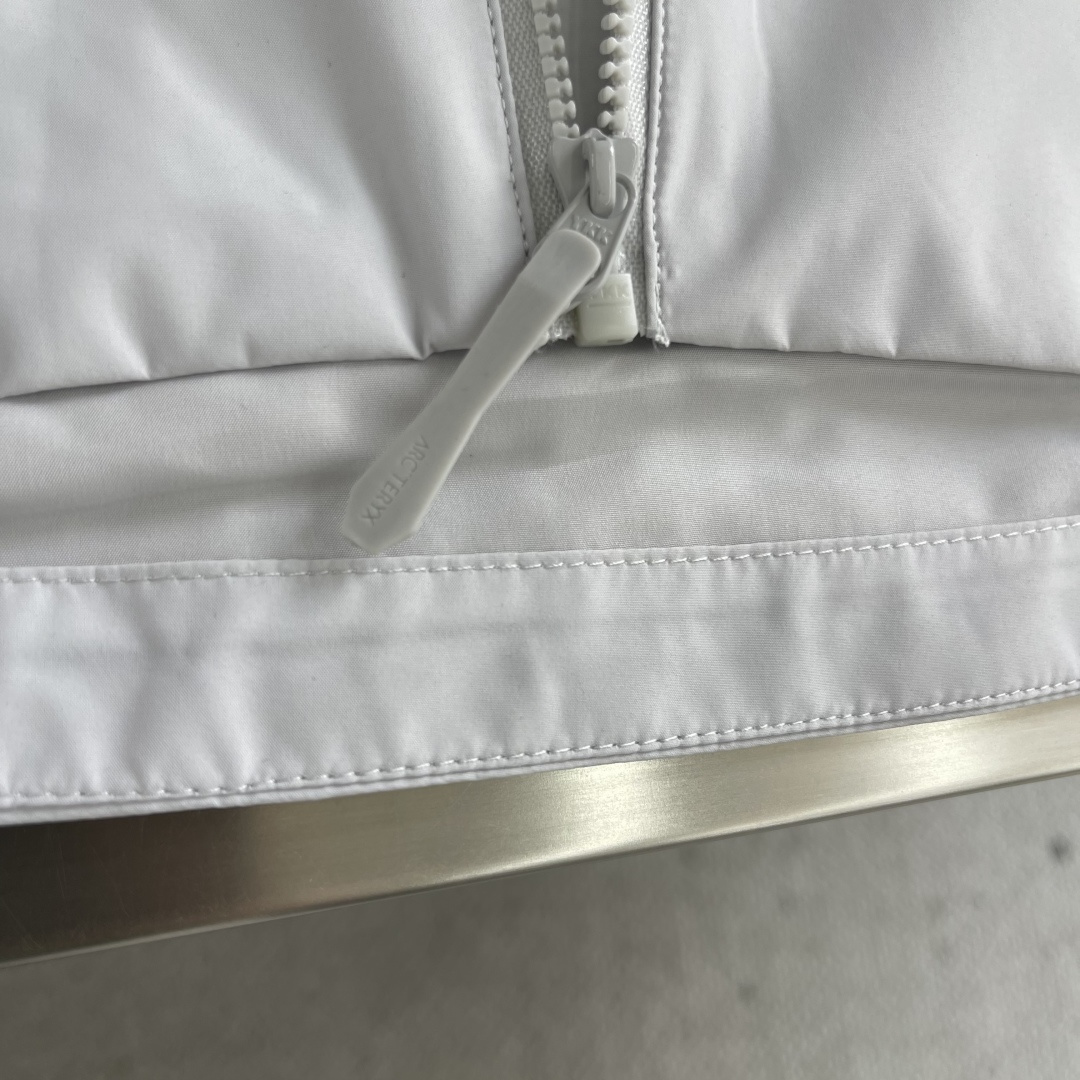 -🐦 鸟家 Kadin 立领 通勤之王 商务行政 首选越南回货 gtx 白标，防风，防雨，防水，耐磨耐造