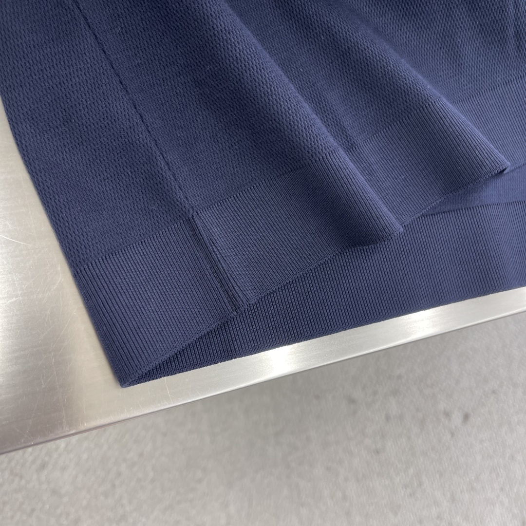 -KITON 25SS春夏新款科技纤维混纺针织翻领短Tee,臂袖三色织带嵌花针织短袖Polo衫!贸易公司