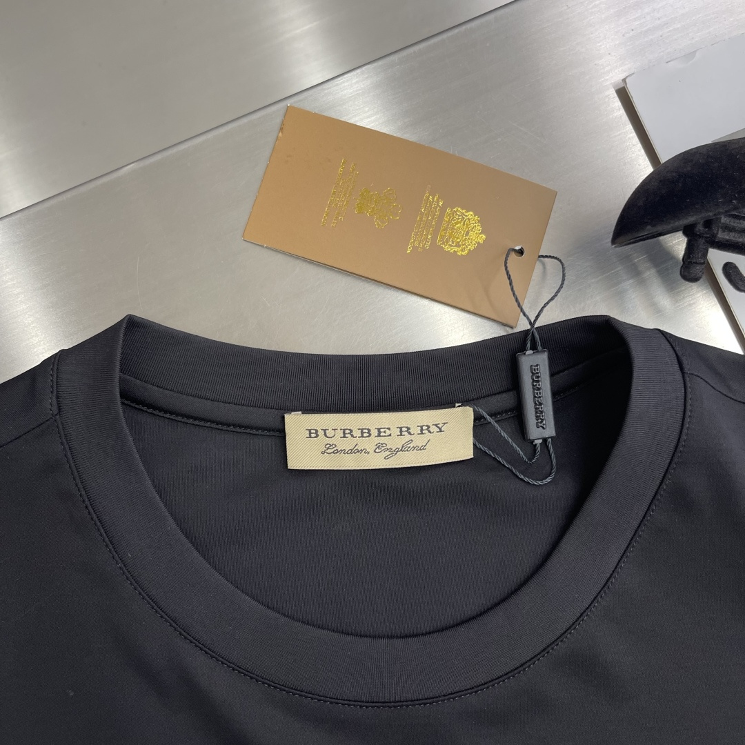 -BBR 100%纯正血统品质，2025春夏新品战马刺绣标识男士商务休闲简约圆领短袖T恤！颇具法式风格的