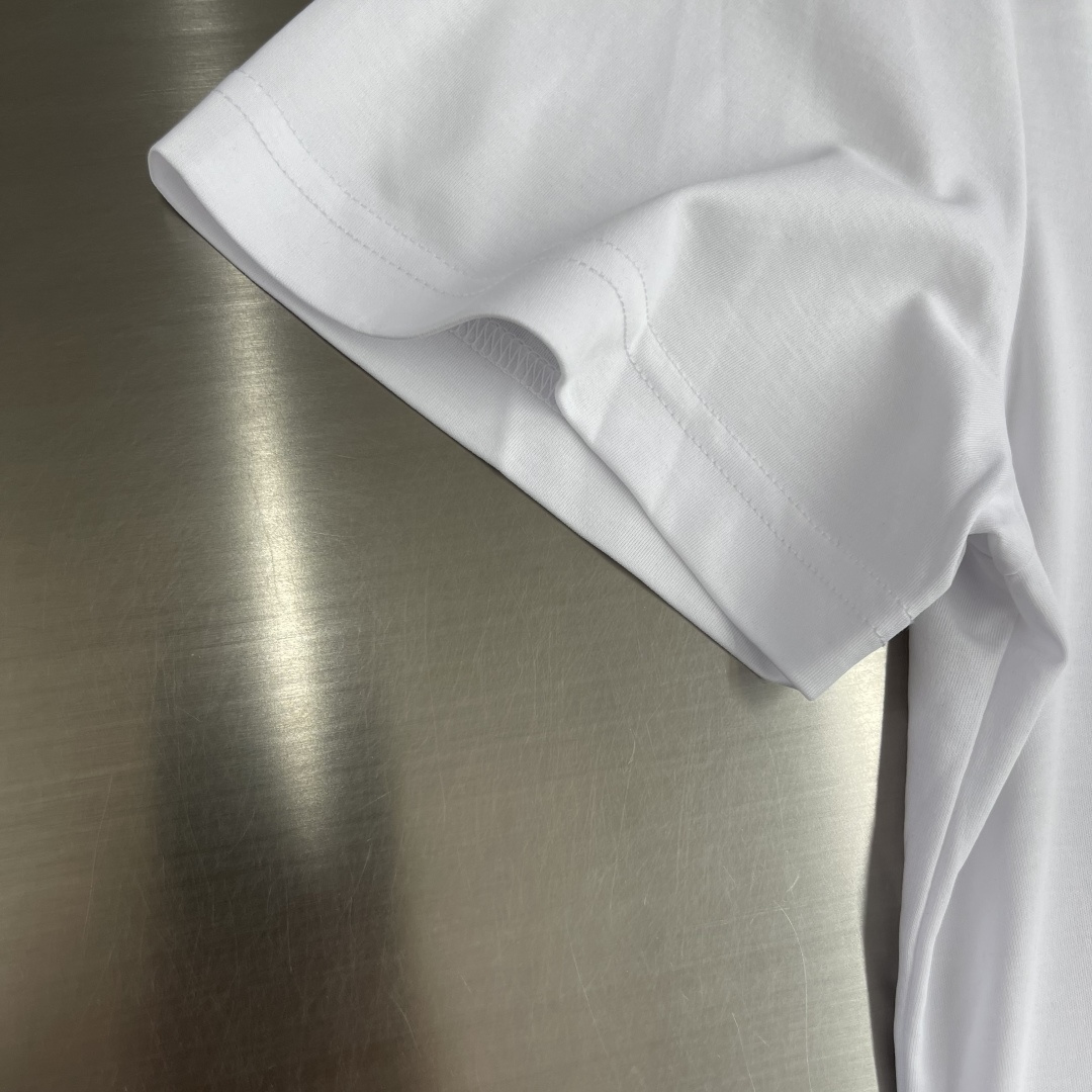 -BBR 100%纯正血统品质，2025春夏新品战马刺绣标识男士商务休闲简约圆领短袖T恤！颇具法式风格的