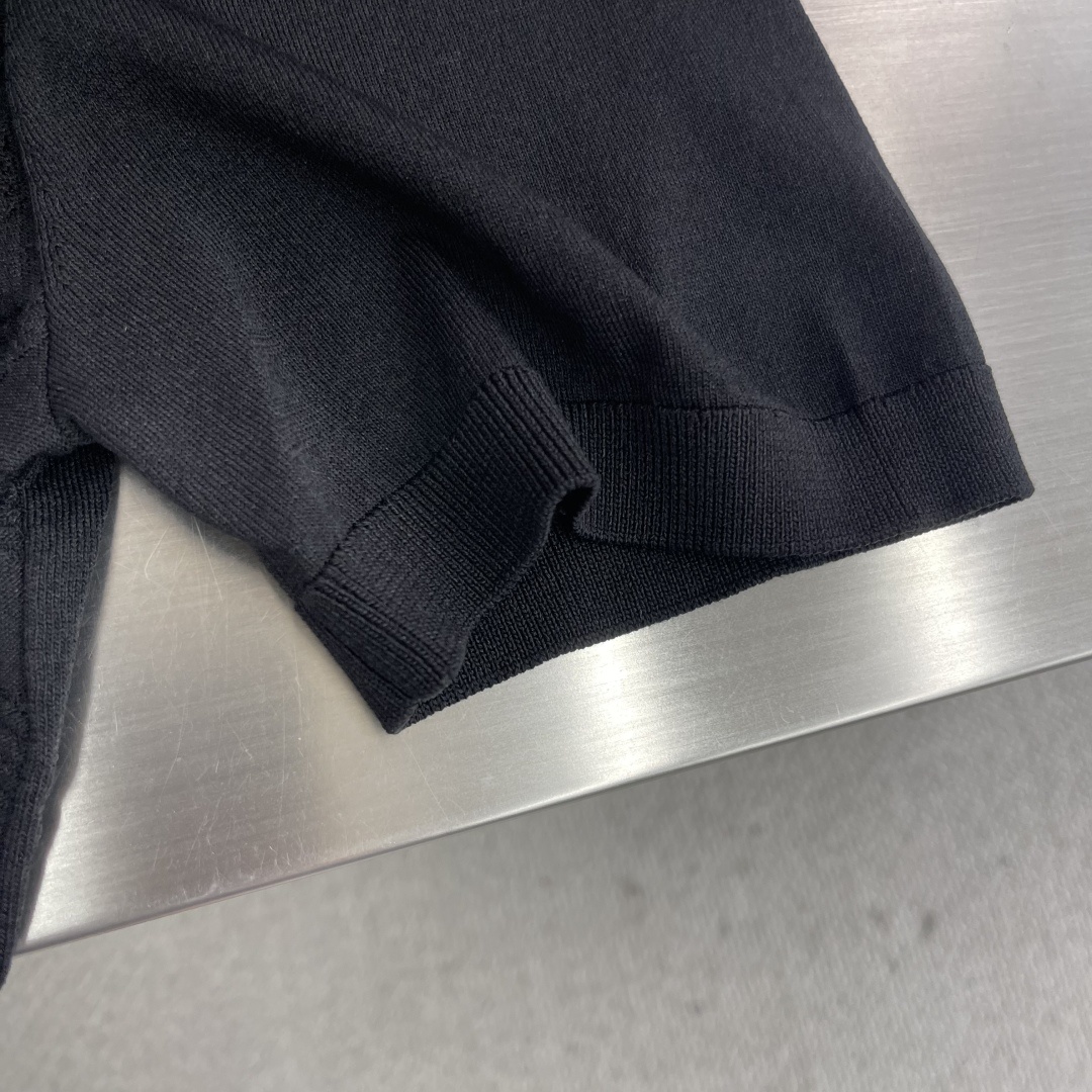 -KITON 25SS春夏新款科技纤维混纺针织翻领短Tee,男士红标拉链门襟斜条纹嵌花针织短袖Polo衫
