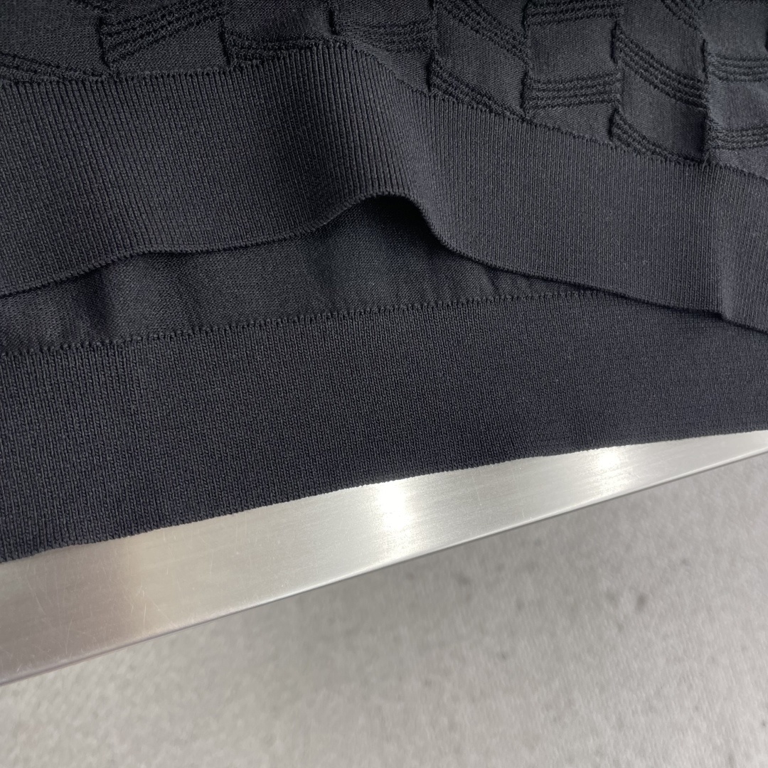 -KITON 25SS春夏新款科技纤维混纺针织翻领短Tee,男士红标拉链门襟斜条纹嵌花针织短袖Polo衫