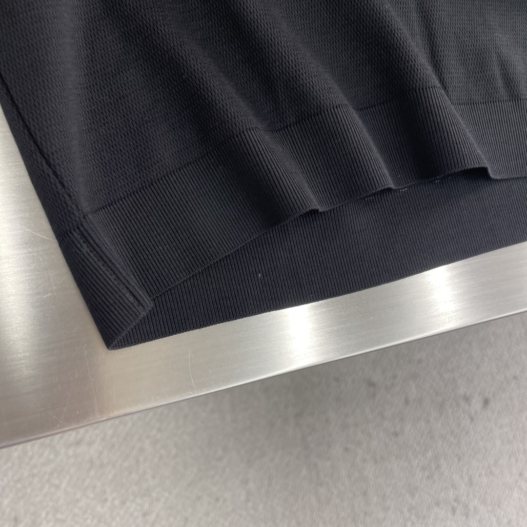 -KITON 25SS春夏新款科技纤维混纺针织翻领短Tee,臂袖三色织带嵌花针织短袖Polo衫!贸易公司