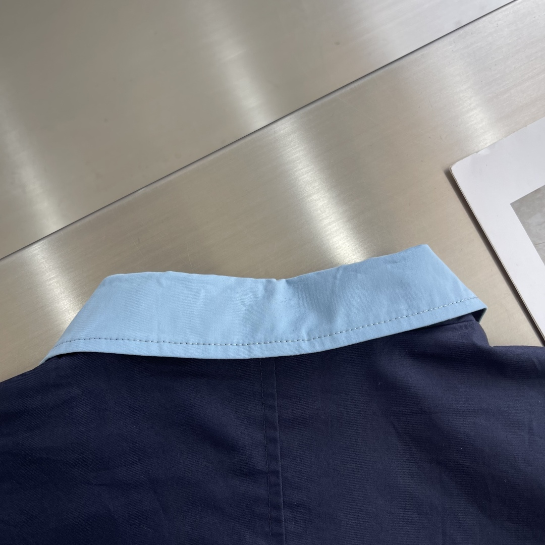 -Dio 2025秋冬新款双面穿着夹克外套选用100%进口西班牙贡缎棉纱线，辅以特殊的水洗刺布工艺，让面