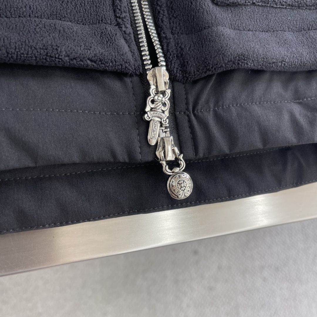 -CH 克罗心 25秋冬新款系列爆版再现 回圈摇粒绒底面料、松版连帽型、正面飾有曼徳拉草刺绣、抽绳连帽衣