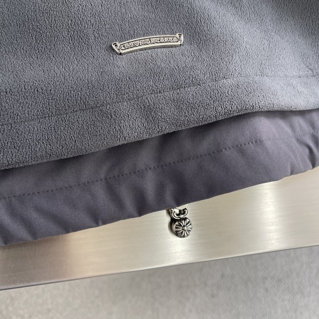 -CH 克罗心 25秋冬新款系列爆版再现 回圈摇粒绒底面料、松版连帽型、正面飾有曼徳拉草刺绣、抽绳连帽衣