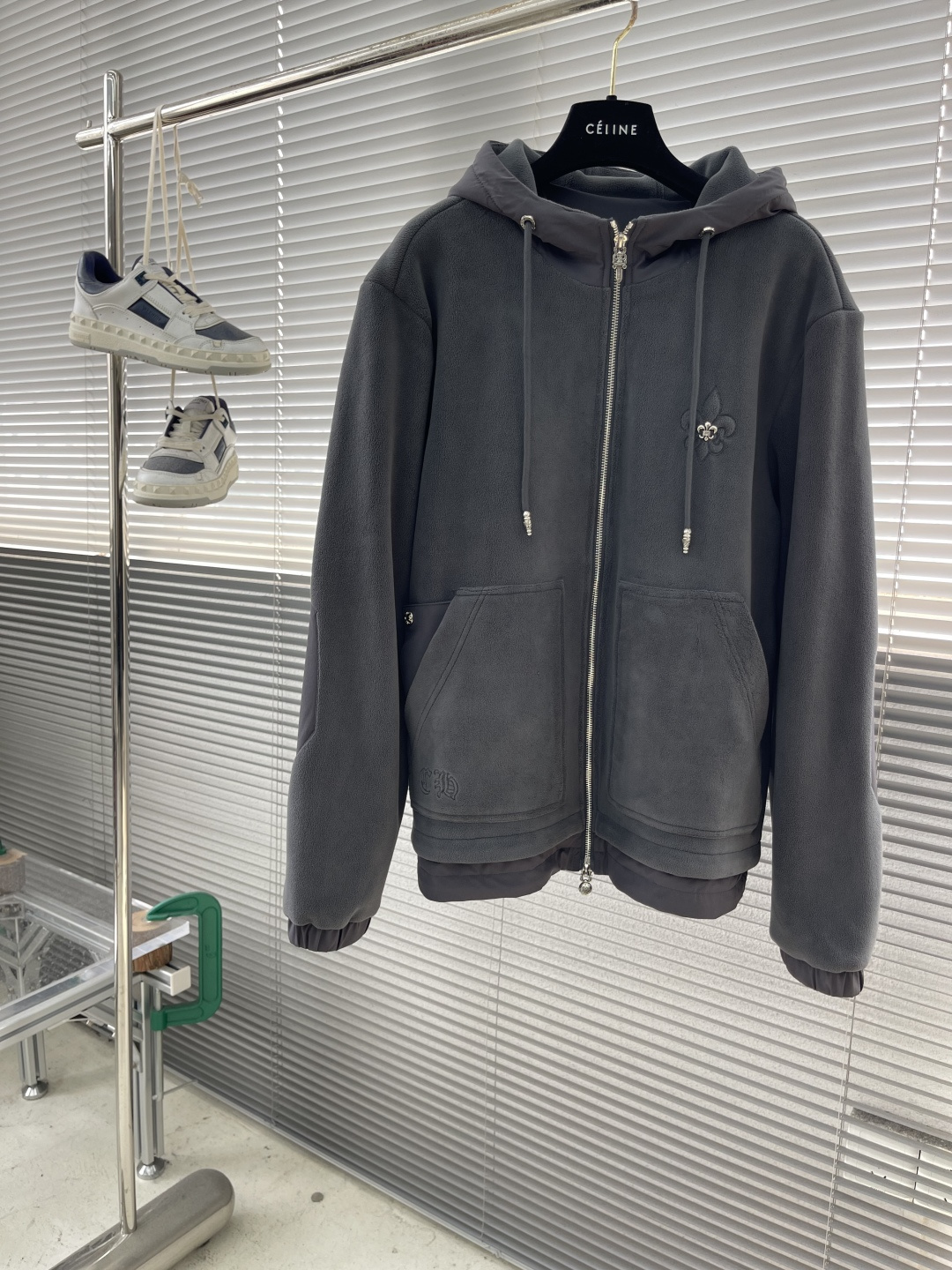 -CH 克罗心 25秋冬新款系列爆版再现 回圈摇粒绒底面料、松版连帽型、正面飾有曼徳拉草刺绣、抽绳连帽衣