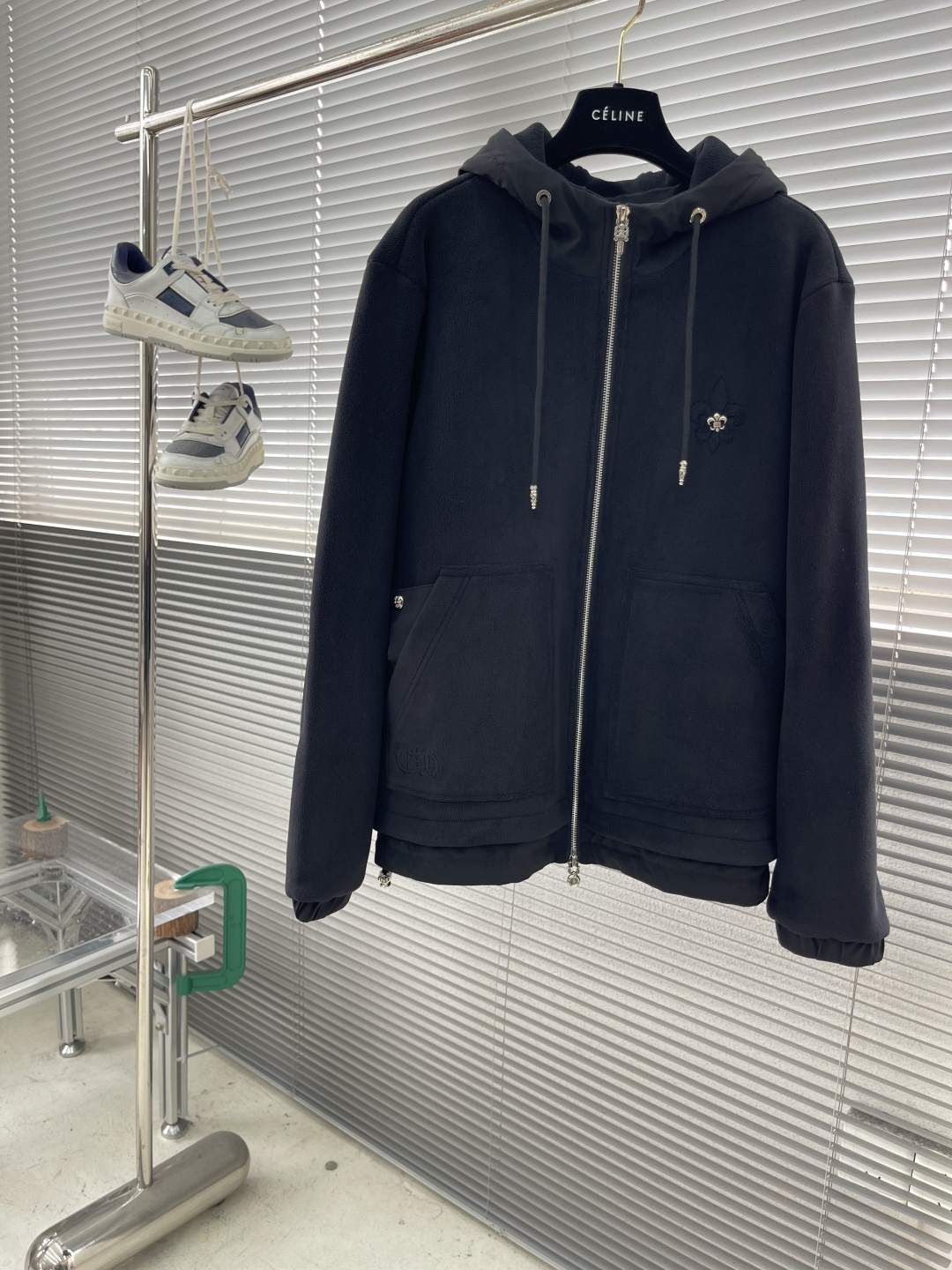 -CH 克罗心 25秋冬新款系列爆版再现 回圈摇粒绒底面料、松版连帽型、正面飾有曼徳拉草刺绣、抽绳连帽衣