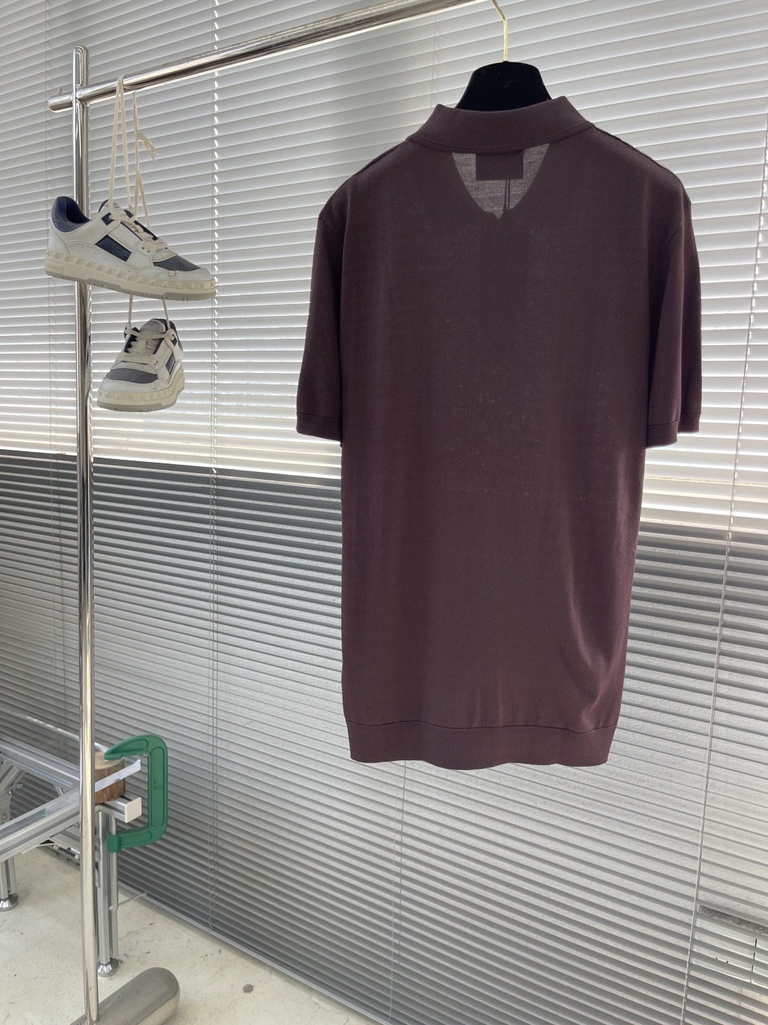 -KITON 25SS春夏新款科技纤维混纺针织翻领短Tee,男士红标拉链门襟斜条纹嵌花针织短袖Polo衫