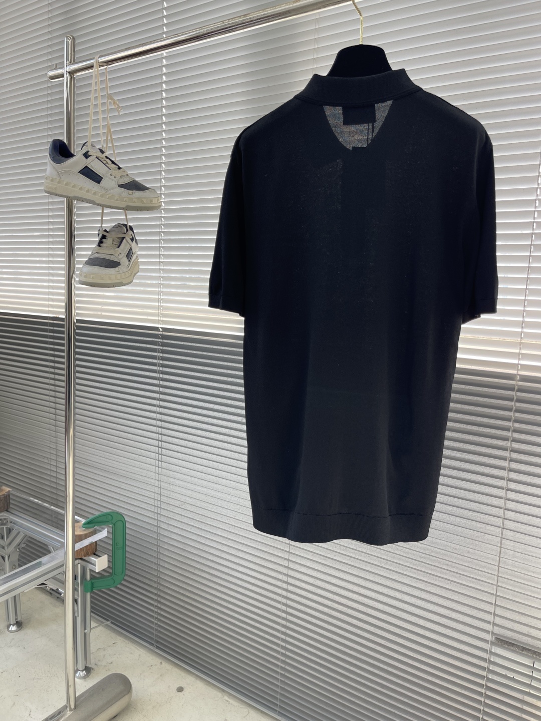 -KITON 25SS春夏新款科技纤维混纺针织翻领短Tee,男士红标拉链门襟斜条纹嵌花针织短袖Polo衫