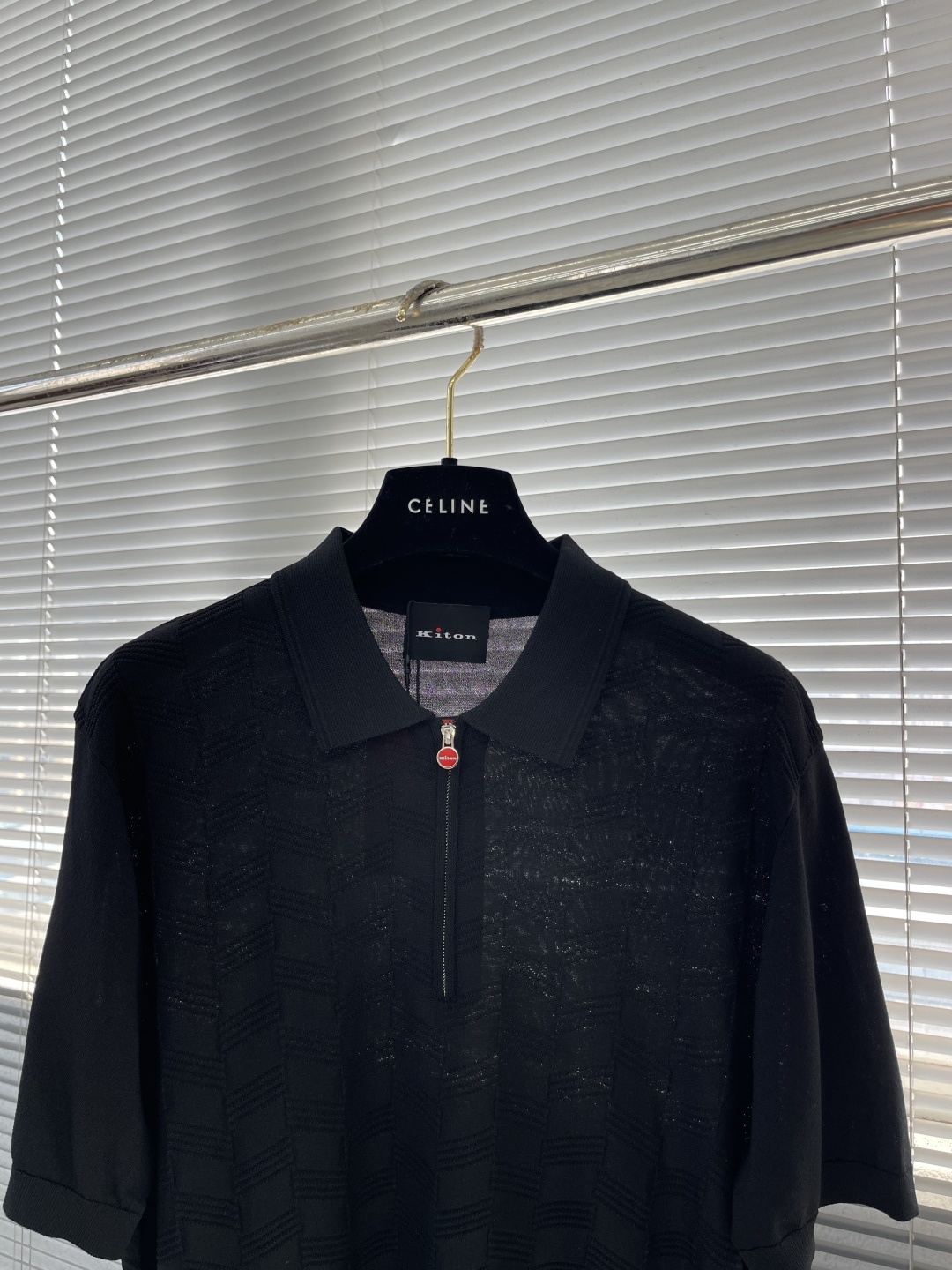 -KITON 25SS春夏新款科技纤维混纺针织翻领短Tee,男士红标拉链门襟斜条纹嵌花针织短袖Polo衫