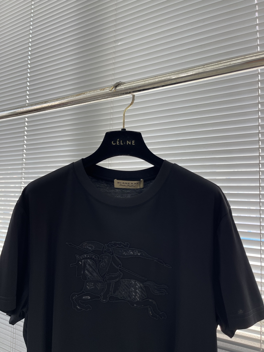 -BBR 100%纯正血统品质，2025春夏新品战马刺绣标识男士商务休闲简约圆领短袖T恤！颇具法式风格的