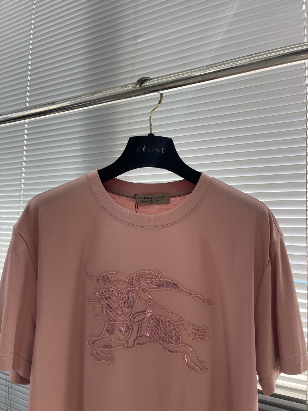 -BBR 100%纯正血统品质，2025春夏新品战马刺绣标识男士商务休闲简约圆领短袖T恤！颇具法式风格的