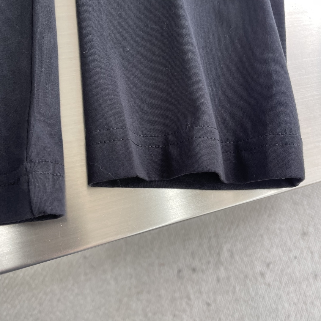 -MARNI 25ss新款圆领Logo贴标平直下摆长袖T恤 男款 码数：46.48.50.52衣长676