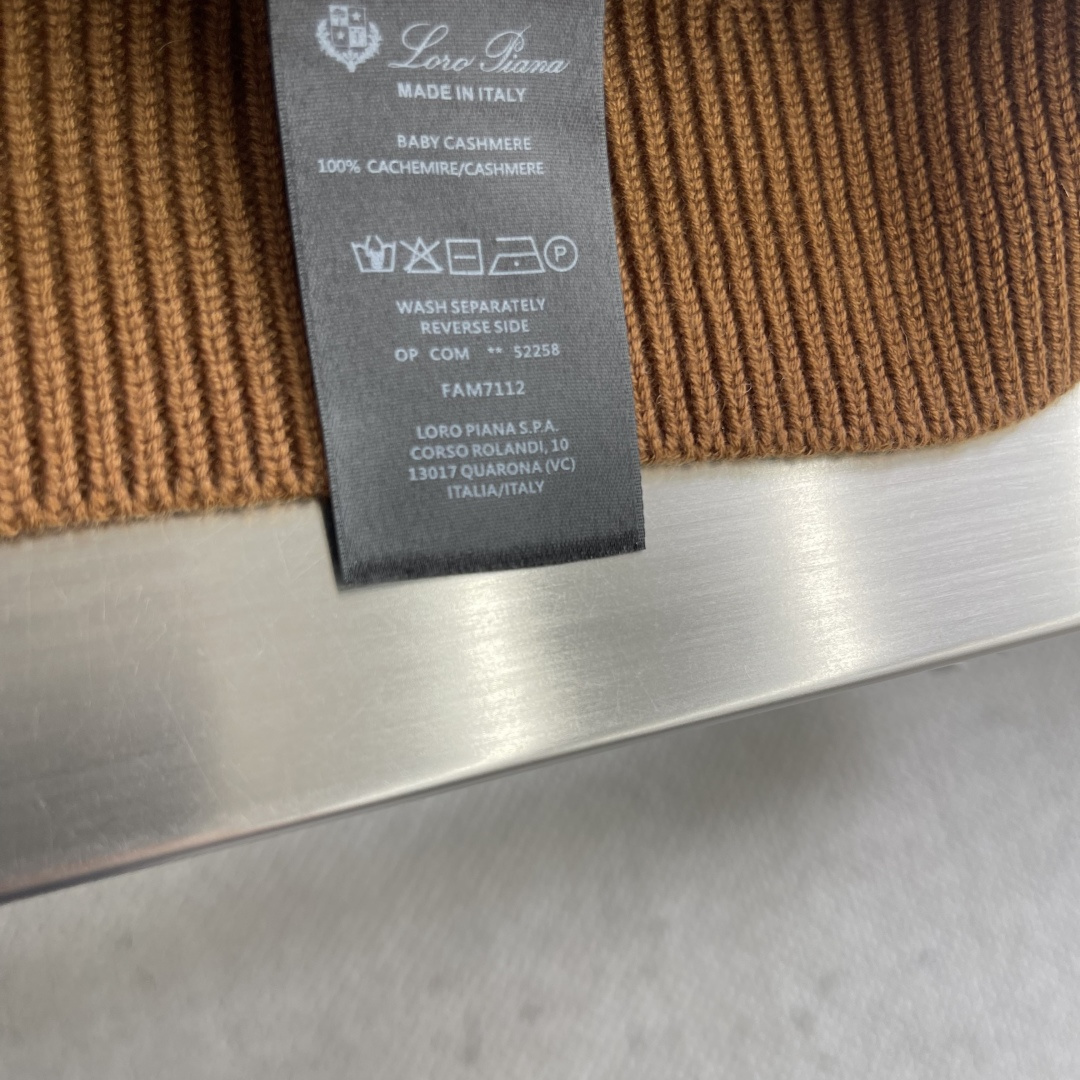 -Loro Piana 25ss新款针织毛衣纽扣圆领 卡其色 男女同款 高版本码数：S.M.L.XL.X