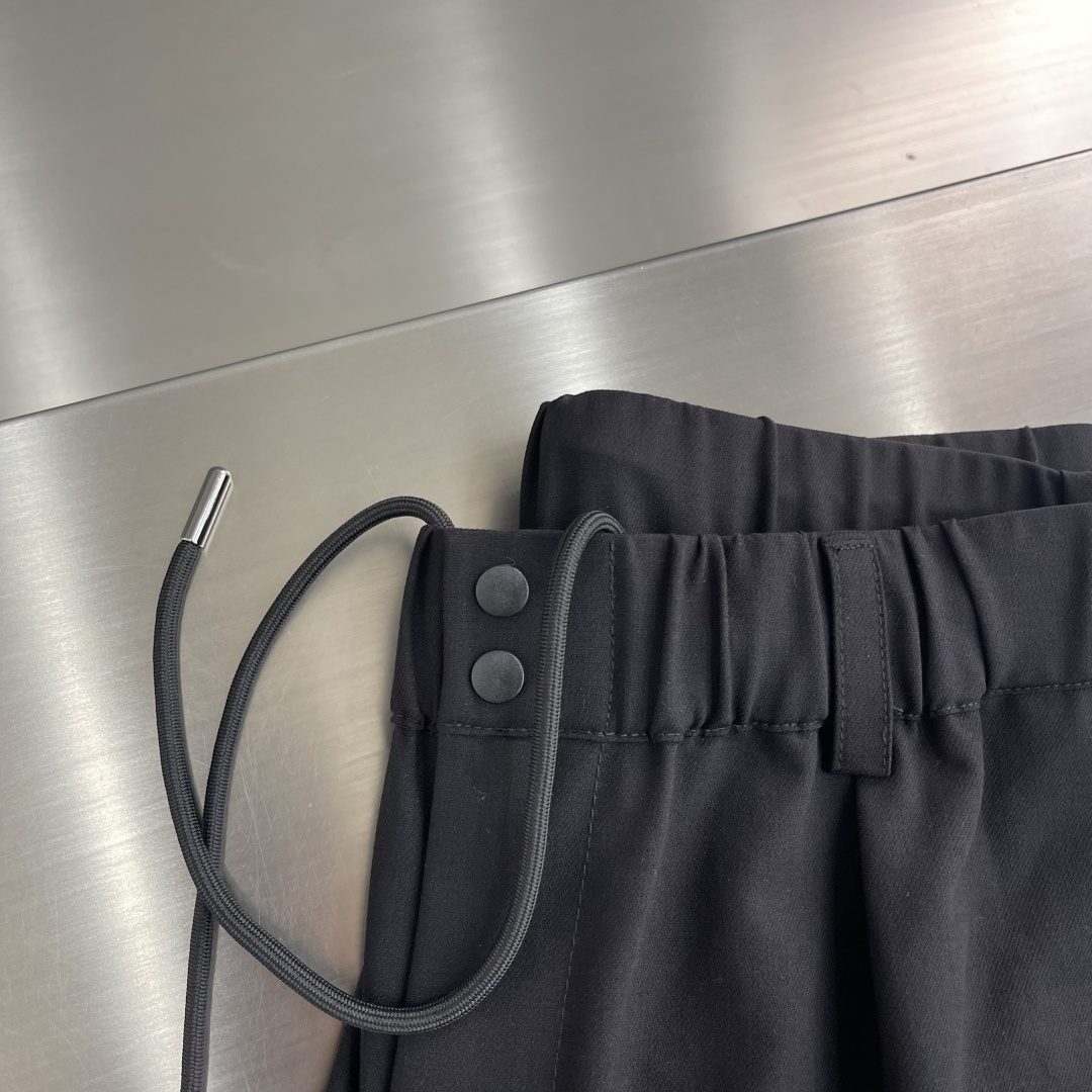 -Y-3 2025 秋冬秀场新款系列Yohji Yamamoto山本秋冬新品精选69%聚氨酯纤维➕18%