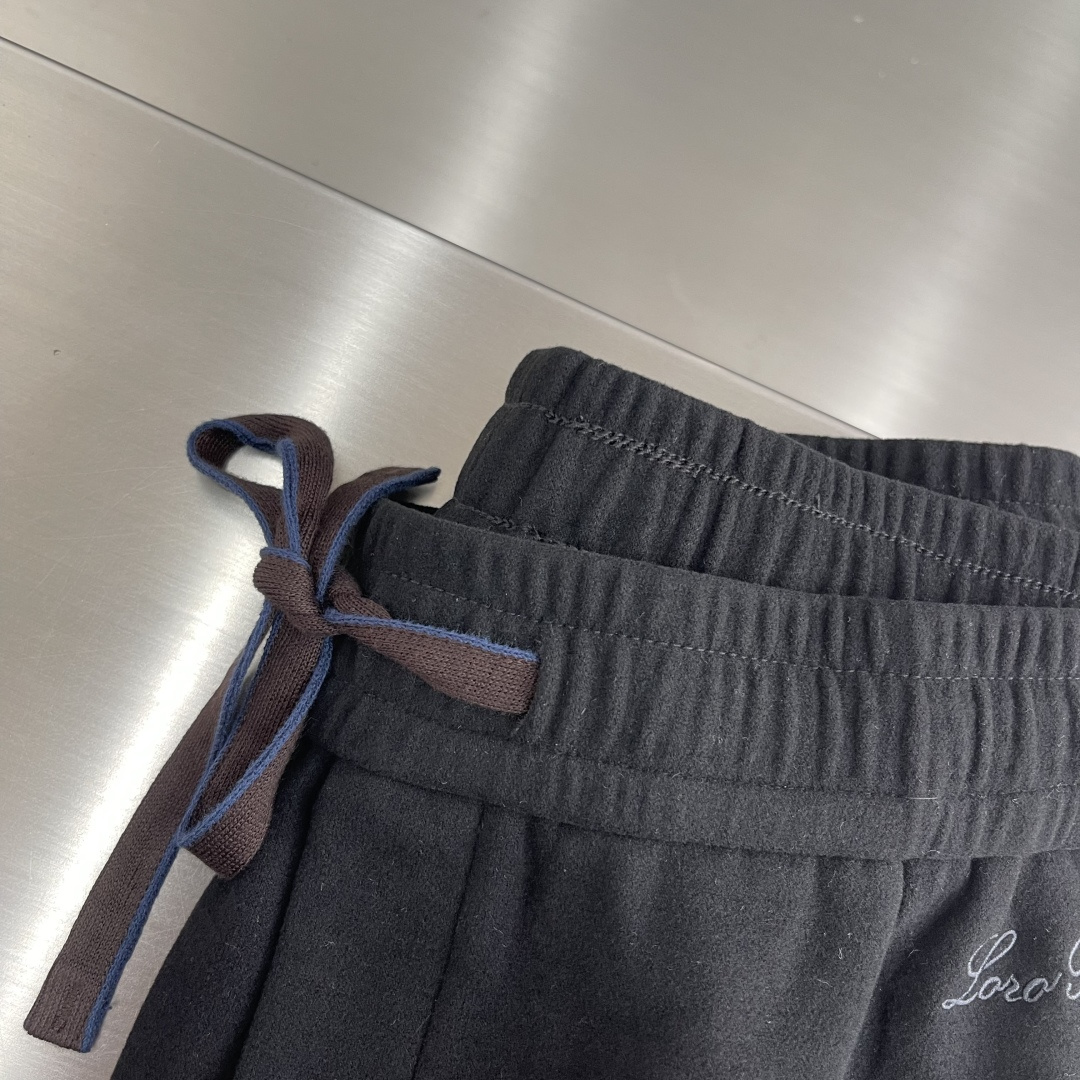 -Loro Piana 25秋冬新款羊毛混纺长裤奢华净享，天然之美。精选羊毛、醋酸纤维、弹力纤维及氨纶四