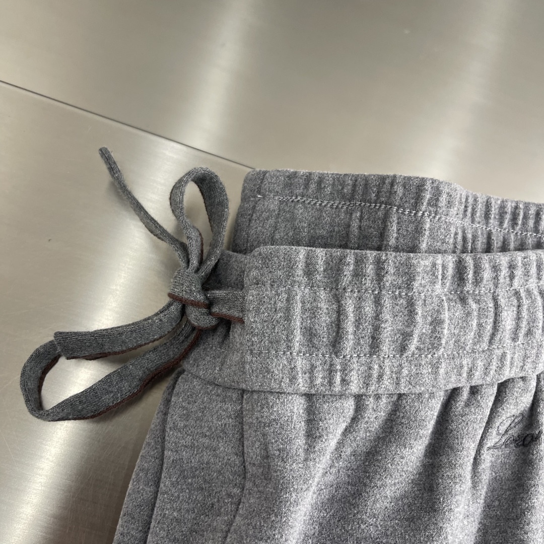 -Loro Piana 25秋冬新款羊毛混纺长裤奢华净享，天然之美。精选羊毛、醋酸纤维、弹力纤维及氨纶四