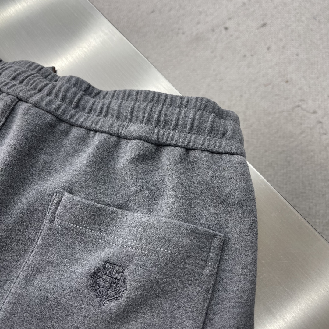 -Loro Piana 25秋冬新款羊毛混纺长裤奢华净享，天然之美。精选羊毛、醋酸纤维、弹力纤维及氨纶四