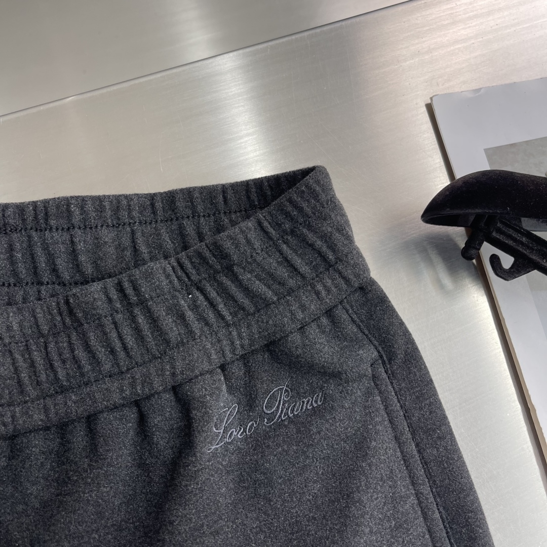 -Loro Piana 25秋冬新款羊毛混纺长裤奢华净享，天然之美。精选羊毛、醋酸纤维、弹力纤维及氨纶四
