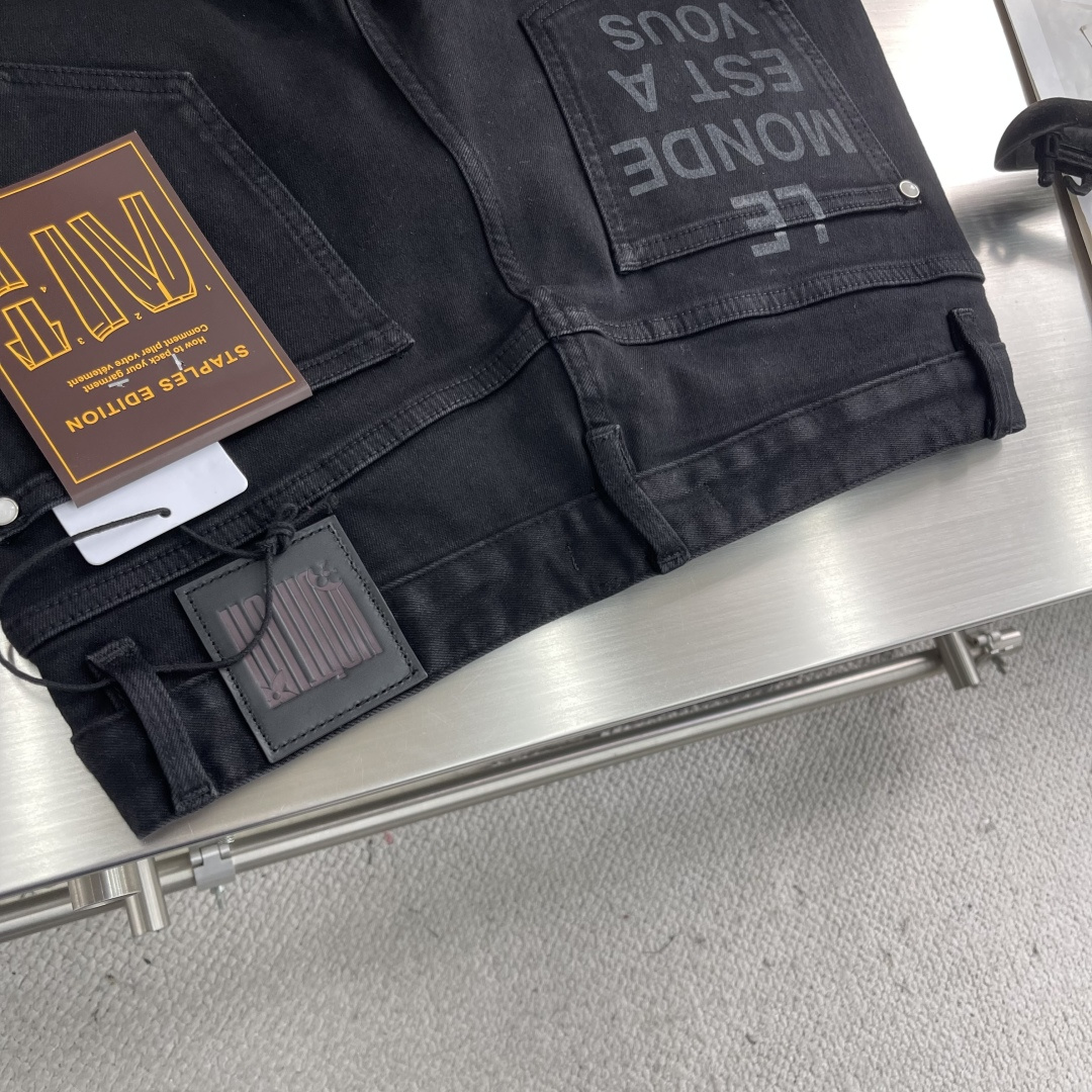 -驴牌 25FW秋冬新款牛仔裤，高端品质，面料超级柔软舒适 小直筒版型，上身修长，万能搭配款码数: 29