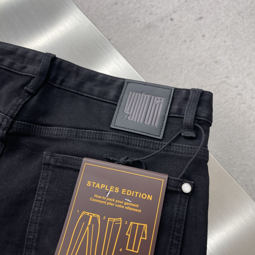 -驴牌 25FW秋冬新款牛仔裤，高端品质，面料超级柔软舒适 小直筒版型，上身修长，万能搭配款码数: 29