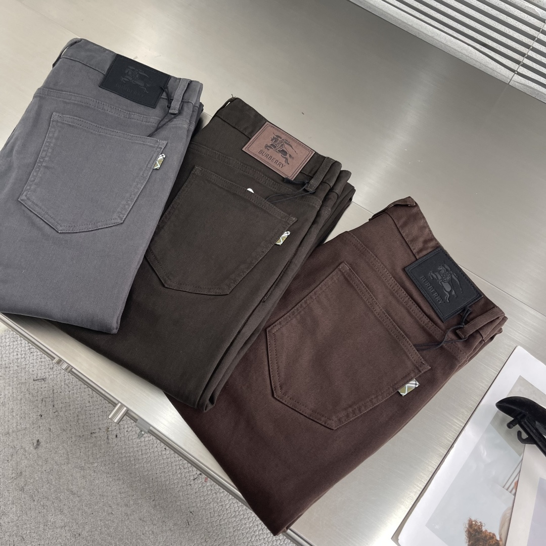 -BBR 25FW秋冬最新款休闲牛仔裤，高端系列，面料带弹力，舒适度高，腰头经典格子双包设计，小直筒版型