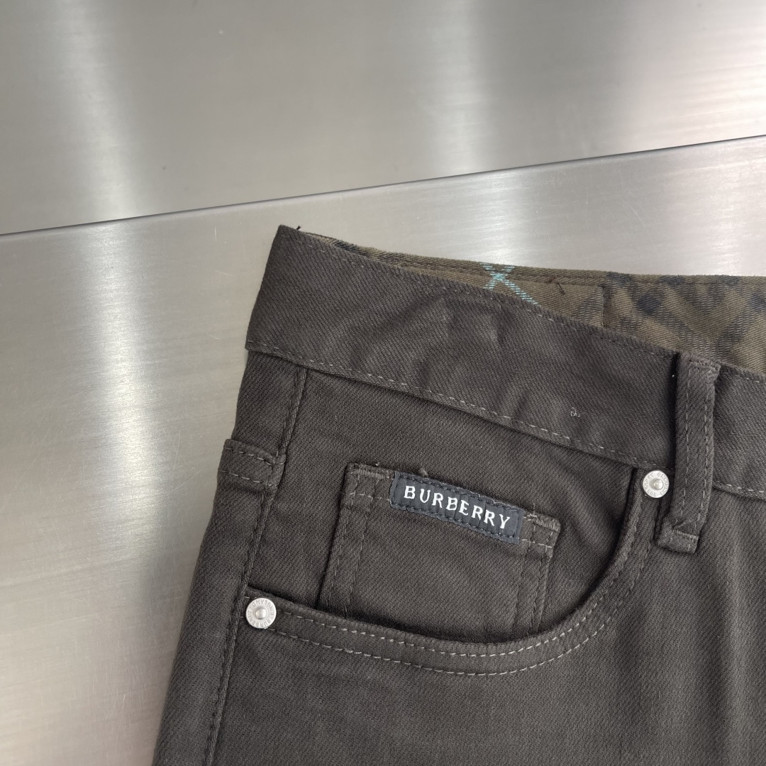 -BBR 25FW秋冬最新款休闲牛仔裤，高端系列，面料带弹力，舒适度高，腰头经典格子双包设计，小直筒版型