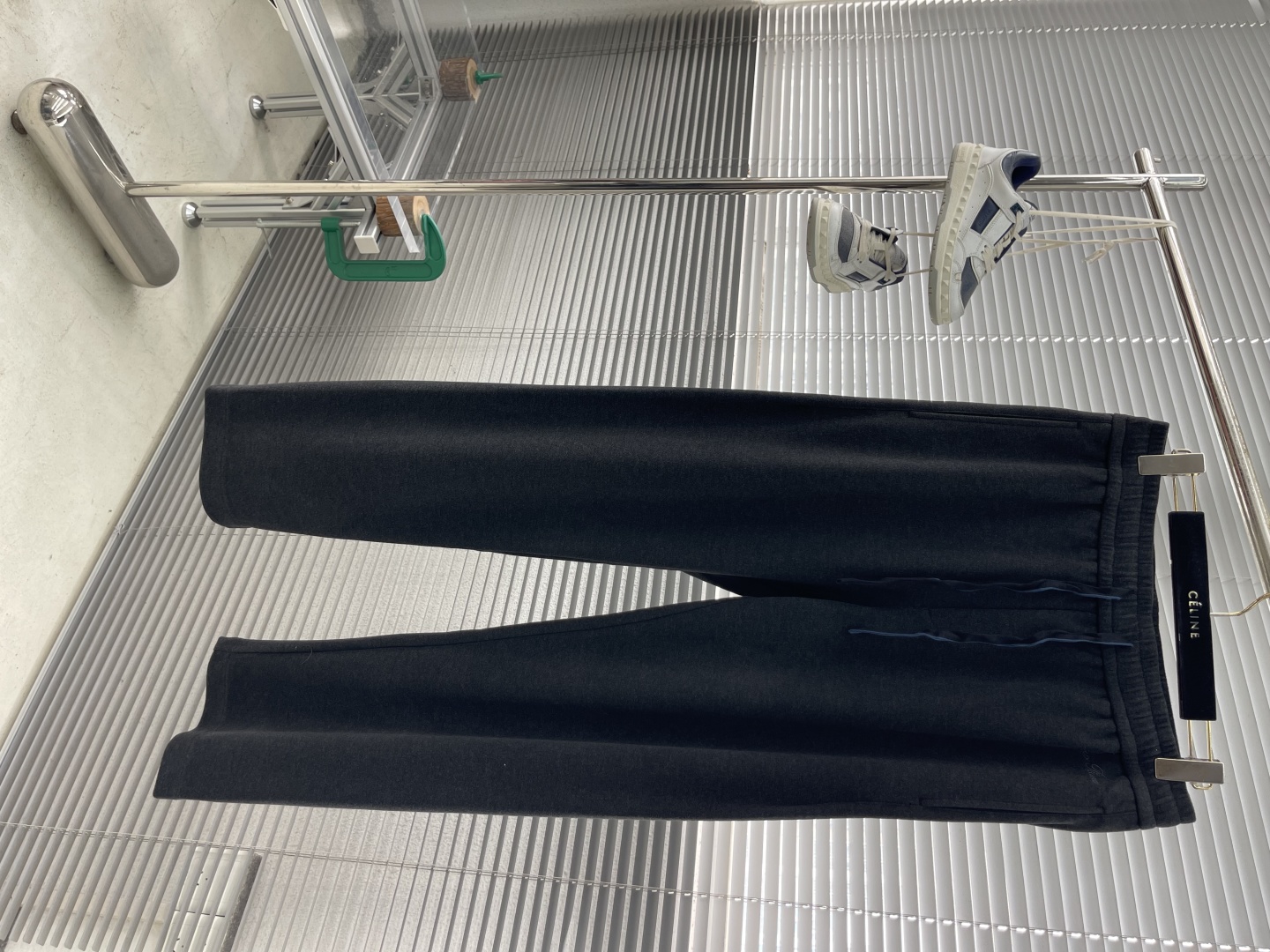 -Loro Piana 25秋冬新款羊毛混纺长裤奢华净享，天然之美。精选羊毛、醋酸纤维、弹力纤维及氨纶四