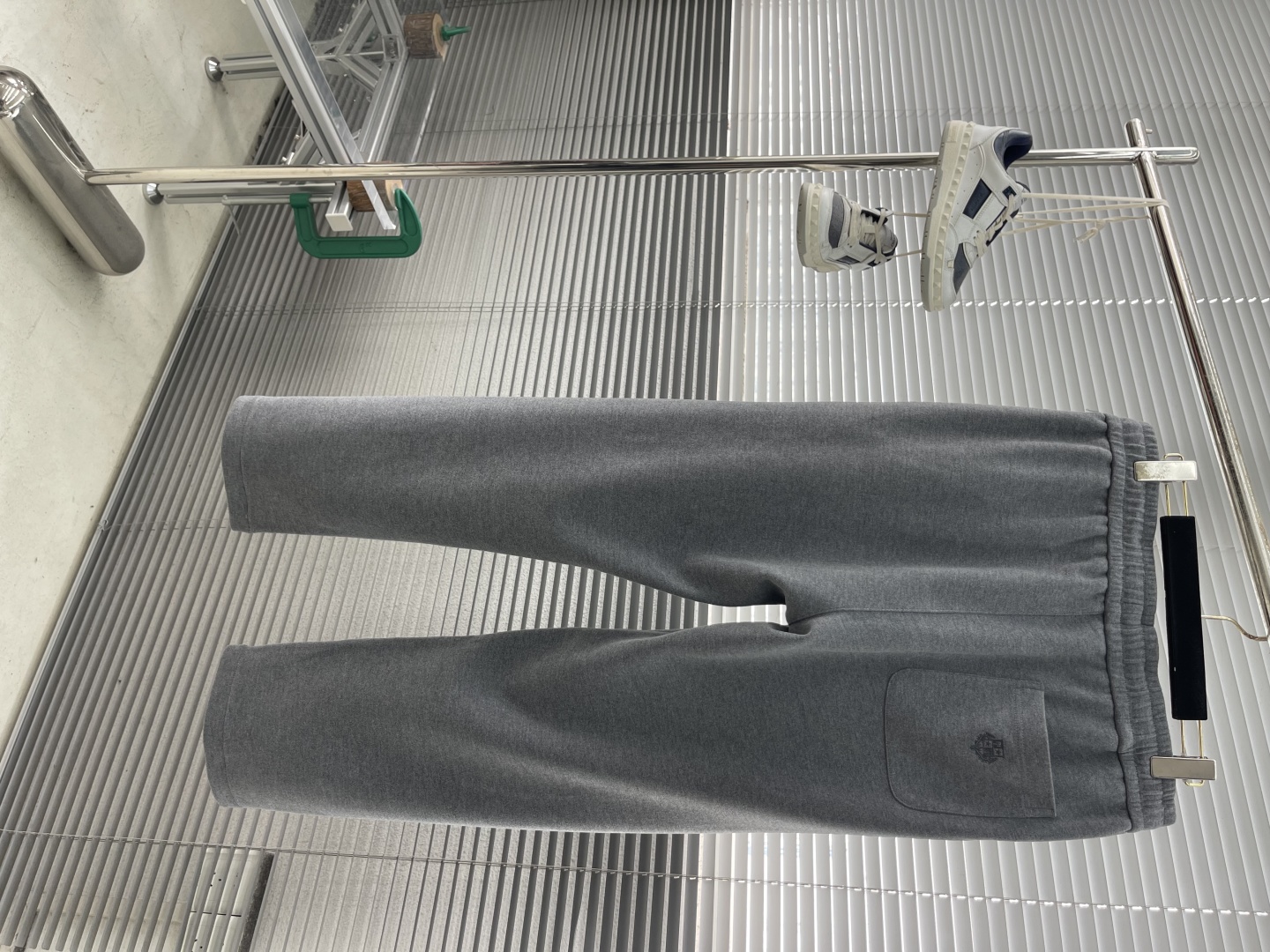 -Loro Piana 25秋冬新款羊毛混纺长裤奢华净享，天然之美。精选羊毛、醋酸纤维、弹力纤维及氨纶四