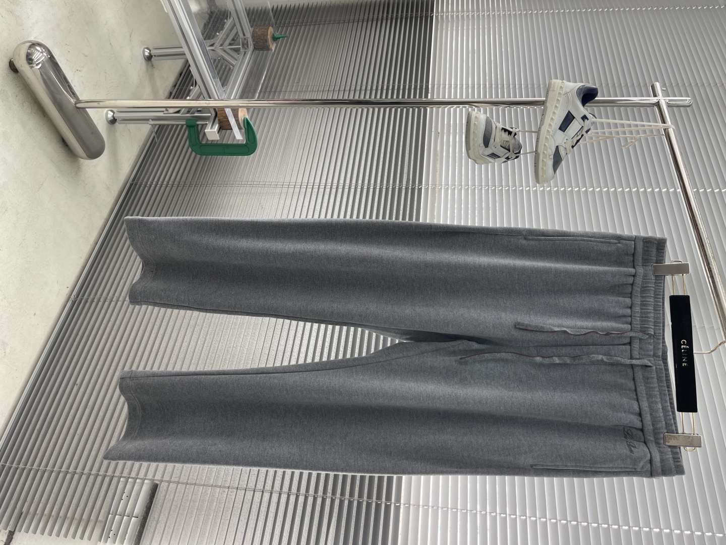 -Loro Piana 25秋冬新款羊毛混纺长裤奢华净享，天然之美。精选羊毛、醋酸纤维、弹力纤维及氨纶四