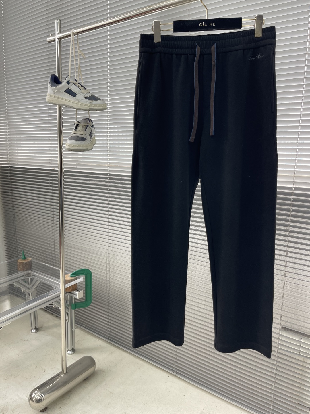 -Loro Piana 25秋冬新款羊毛混纺长裤奢华净享，天然之美。精选羊毛、醋酸纤维、弹力纤维及氨纶四