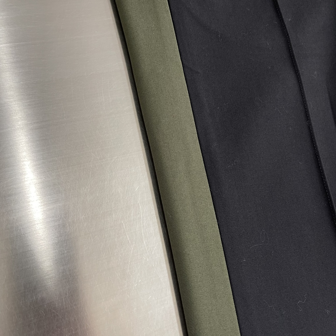 -GUCC 25fw拼接撞色运动休闲裤，侧面拼接卡其 高版本 码数：S.M.L.XL.侧长 102103