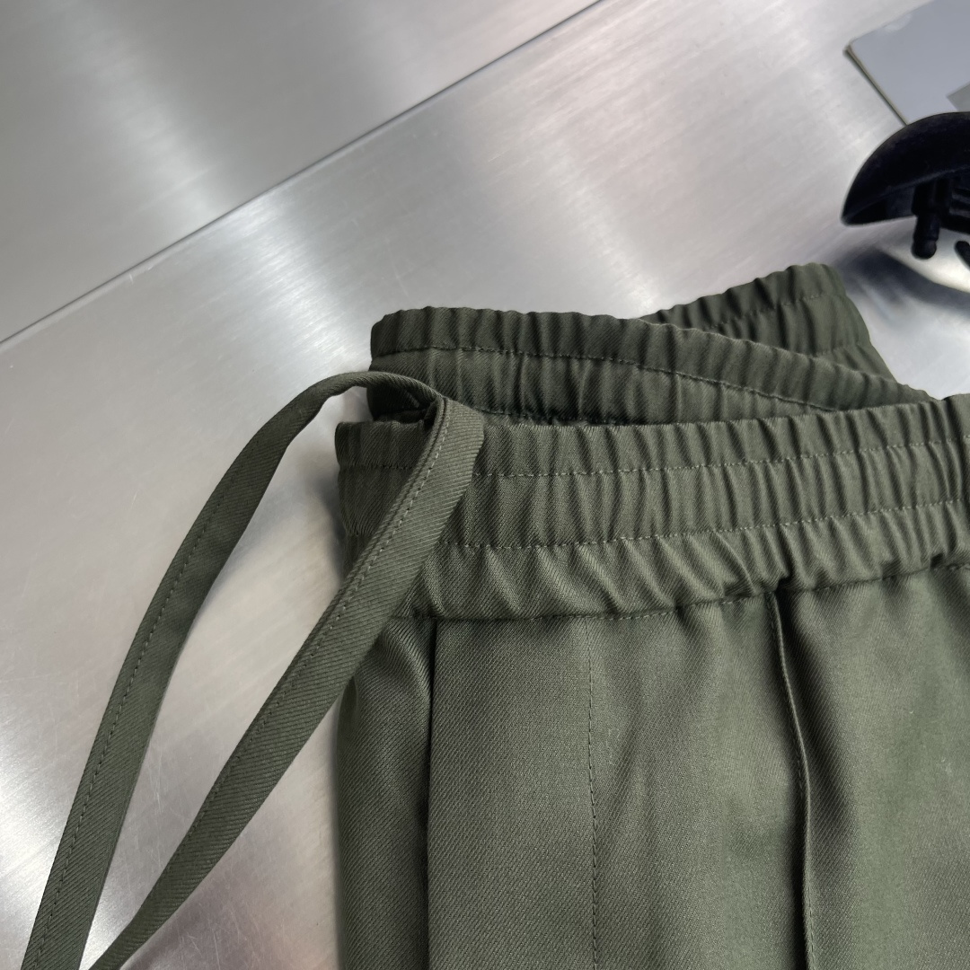 -GUCC 25fw拼接撞色运动休闲裤，侧面拼接卡其 高版本 码数：S.M.L.XL.侧长 102103