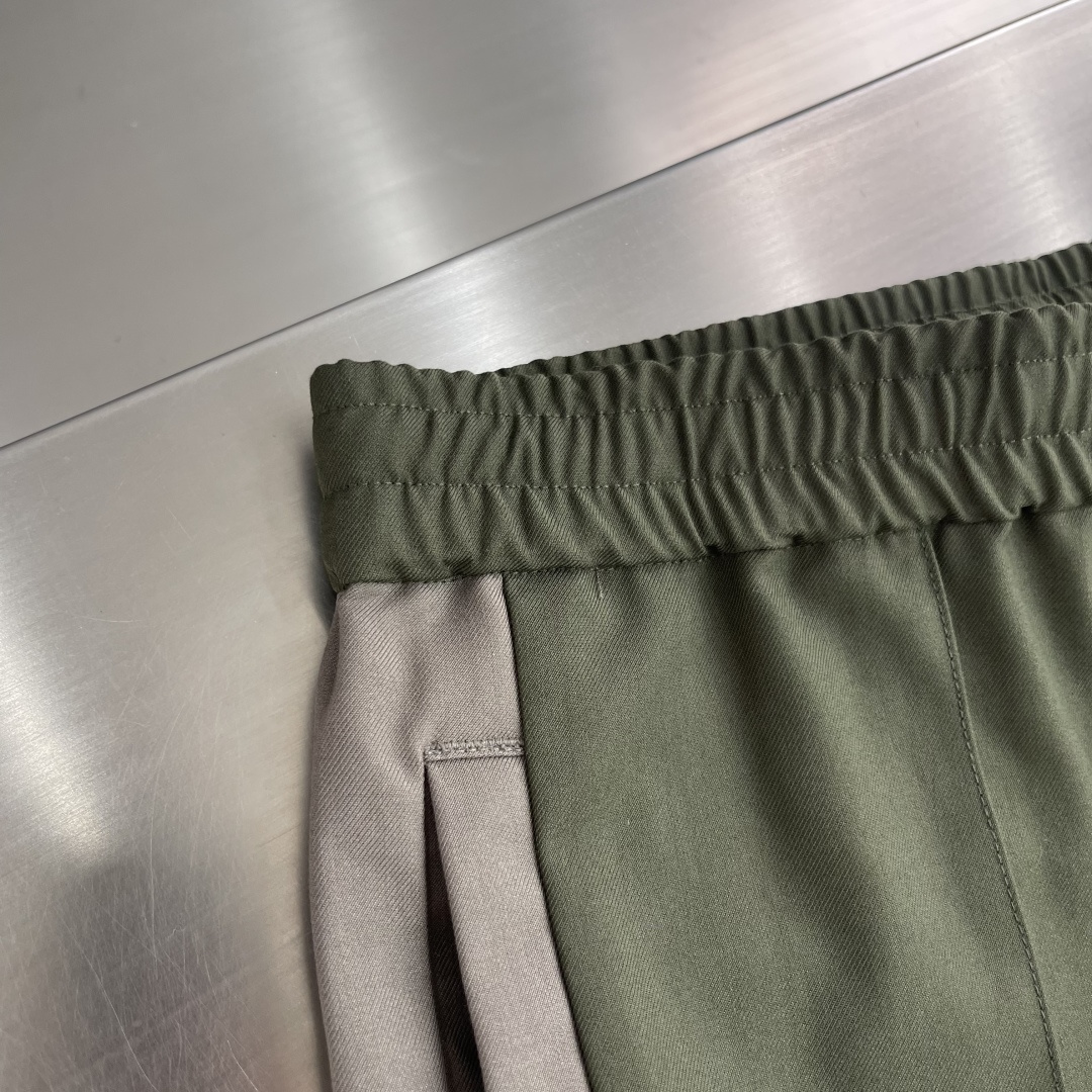 -GUCC 25fw拼接撞色运动休闲裤，侧面拼接卡其 高版本 码数：S.M.L.XL.侧长 102103