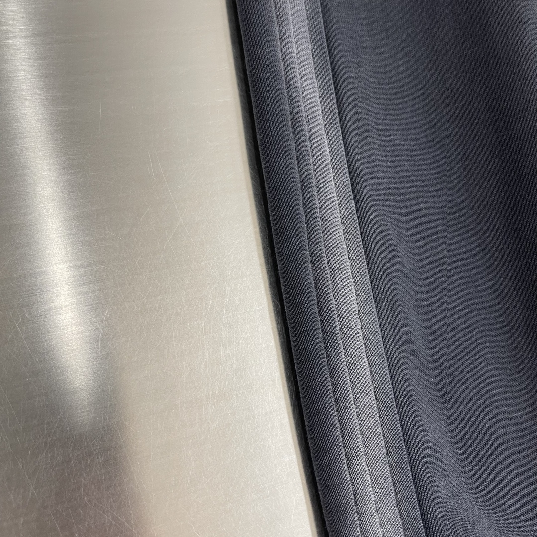 -Dio 25fw新款，logo字母印花洗水造旧磨卫裤，复古洗水造旧工艺 手工刷白定制面料 直筒设计 剪