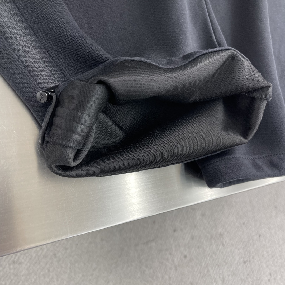 -Dio 25fw新款，logo字母印花洗水造旧磨卫裤，复古洗水造旧工艺 手工刷白定制面料 直筒设计 剪