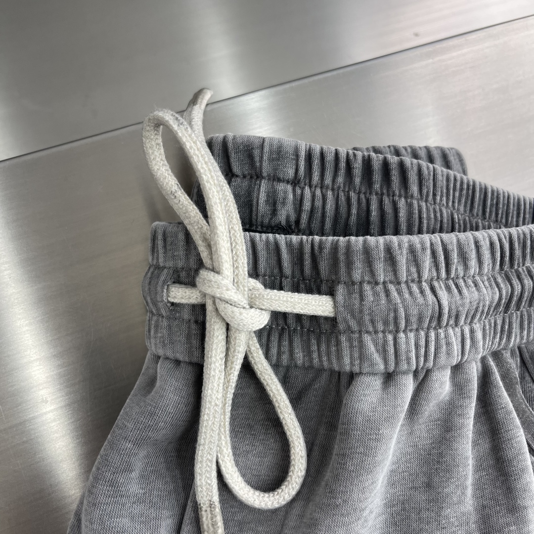 -Balenciag 三叶草联名 2025早秋新品 针织棉加厚面料男士运动户外休闲裤 每季必出的类型，无