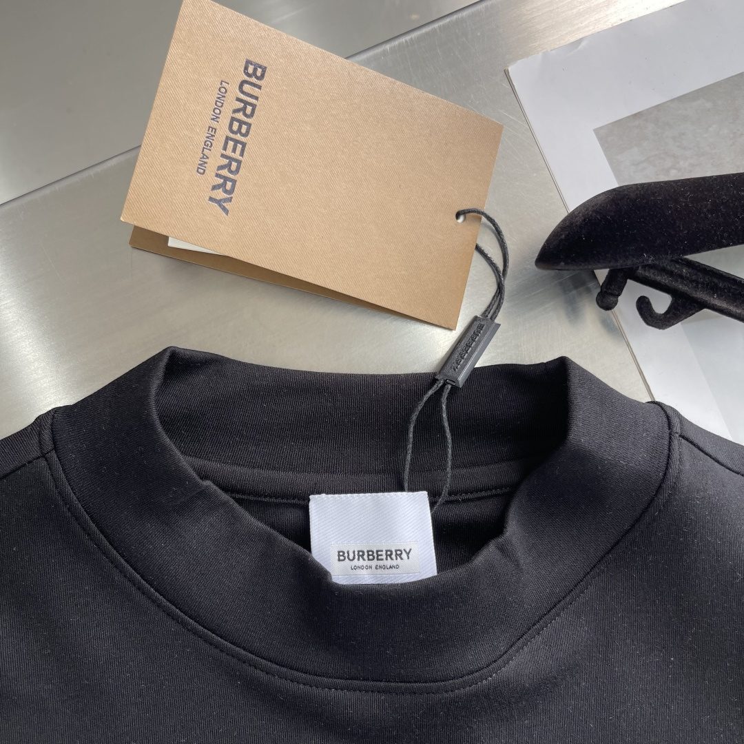 -BBR 2025秋冬新款长袖打底T恤。定制面料，胸前标志性配色logo，舒适性与透气性兼优，柔软抗皱弹