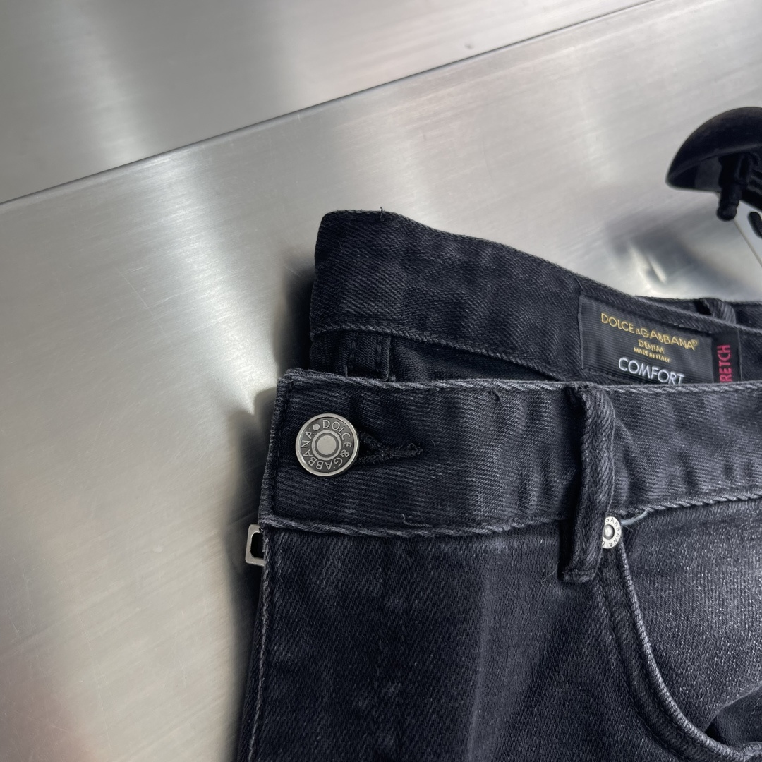 -DG 25fw爆款黑牛！ 原版复刻DG皮牌复杂工艺工艺+洗水外贸品质感细节处理满满到位奢华感细节五金辅