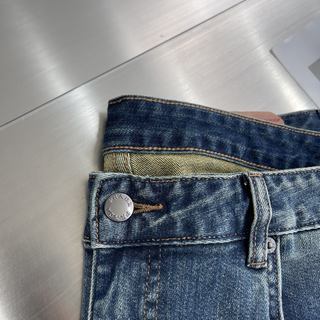 -PRAD 25秋冬完美洗水牛仔裤柔软亲肤面料 奢华头层牛皮腰牌 经典蓝洗水 奢华感订制面料 工艺+洗水