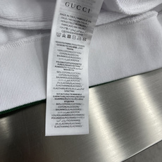 -GUCC 25ss新款饰织带珠地棉卫衣这款白色双面珠地棉卫衣匠心融蕴条纹织带滚边和Gucc刺 -GUCC 25ss新款饰织带珠地棉卫衣这款白色双面珠地棉卫衣匠心融蕴条纹织带滚边和Gucc刺