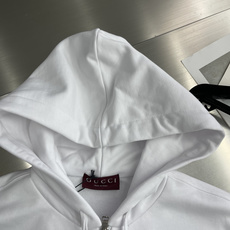 -GUCC 25fw新款饰织带针织棉卫衣 这款超大造型卫衣以针织棉面料匠心打造,缀饰Gucc标 -GUCC 25fw新款饰织带针织棉卫衣 这款超大造型卫衣以针织棉面料匠心打造,缀饰Gucc标