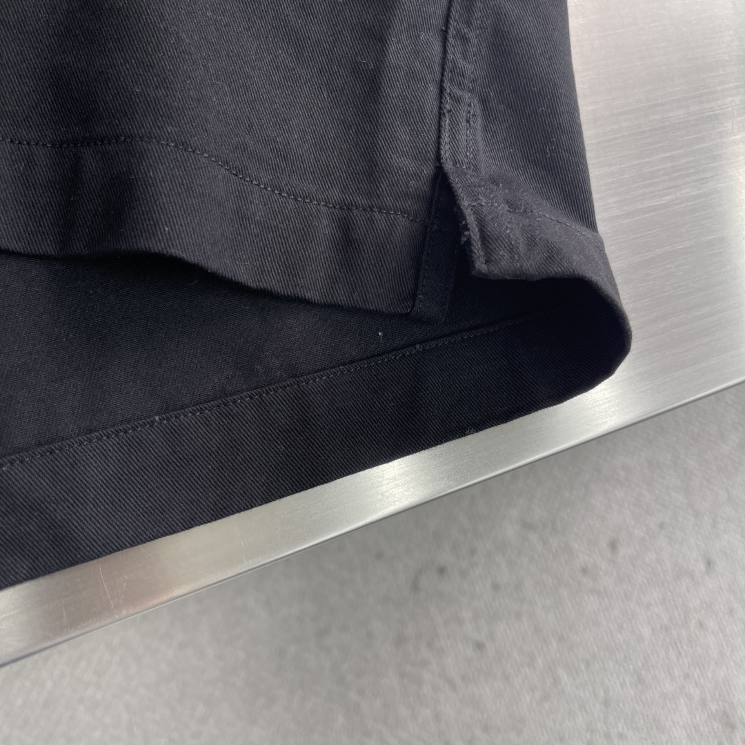 -SaintLaurent YSL标识刺绣衬衫式外套定制舒氧长绒精梳棉 质感卓越 舒适贴肤 以黑曜石为灵