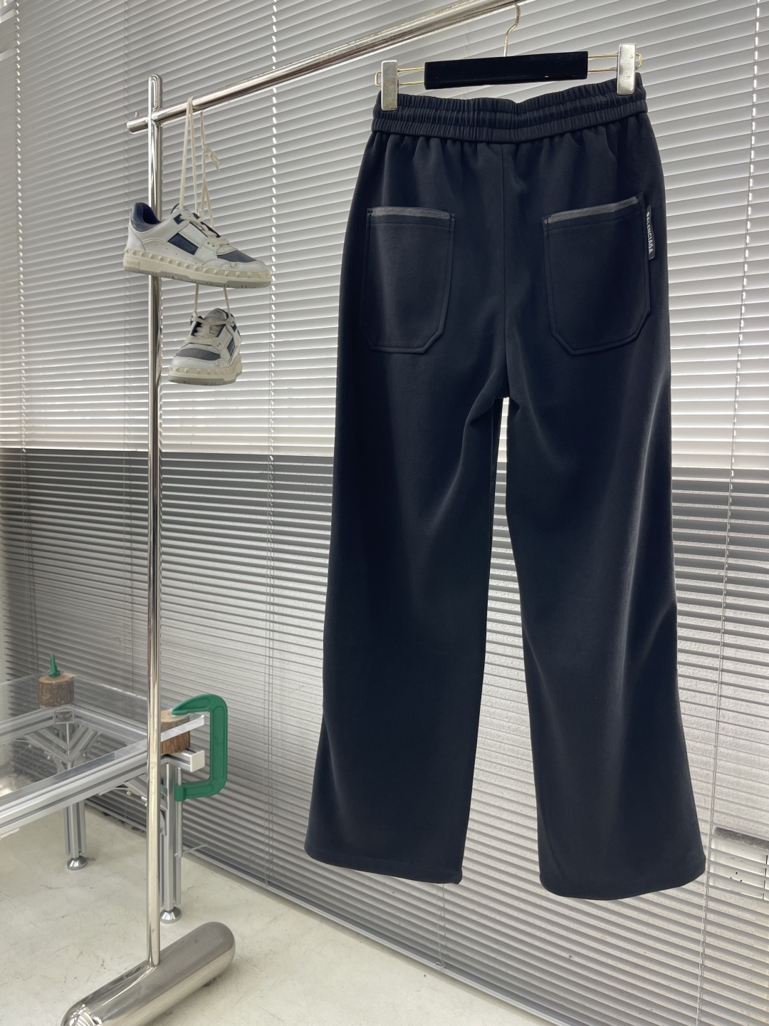 -Balenciag 新款Pu马联名logo字母印花洗水造旧磨卫裤，复古洗水造旧工艺 手工刷白，定制面料