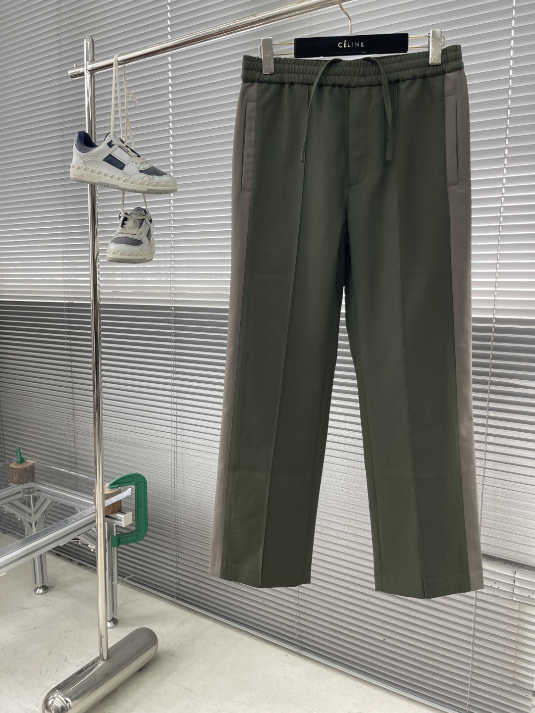 -GUCC 25fw拼接撞色运动休闲裤，侧面拼接卡其 高版本 码数：S.M.L.XL.侧长 102103