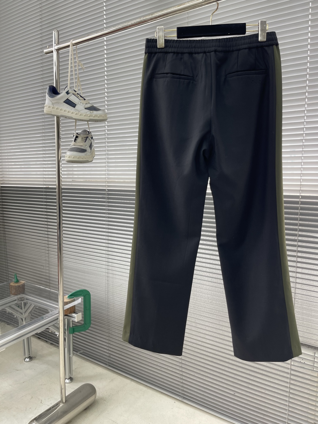 -GUCC 25fw拼接撞色运动休闲裤，侧面拼接卡其 高版本 码数：S.M.L.XL.侧长 102103