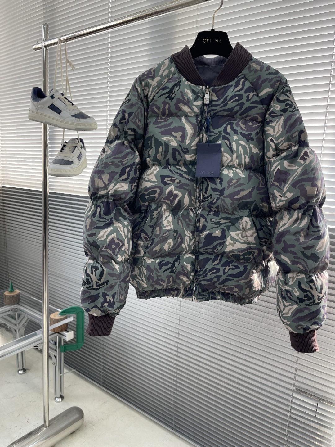 -驴牌      25fw新款DAMIER 半拉链工装套头衫 本款半拉链套头衫为 Damier 珠地棉混