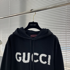-GUCC 25fw新款饰刺绣针织棉连帽卫衣多款新季针织单品持续匠心演绎品牌元素。这款常规版型连 -GUCC 25fw新款饰刺绣针织棉连帽卫衣多款新季针织单品持续匠心演绎品牌元素。这款常规版型连