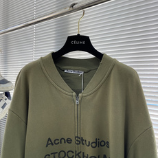 -Acne 25ss新款拉链卫衣外套 圆领拉链开襟衫,采用棉混纺面料制作,经过处理呈现出一种穿 -Acne 25ss新款拉链卫衣外套 圆领拉链开襟衫,采用棉混纺面料制作,经过处理呈现出一种穿